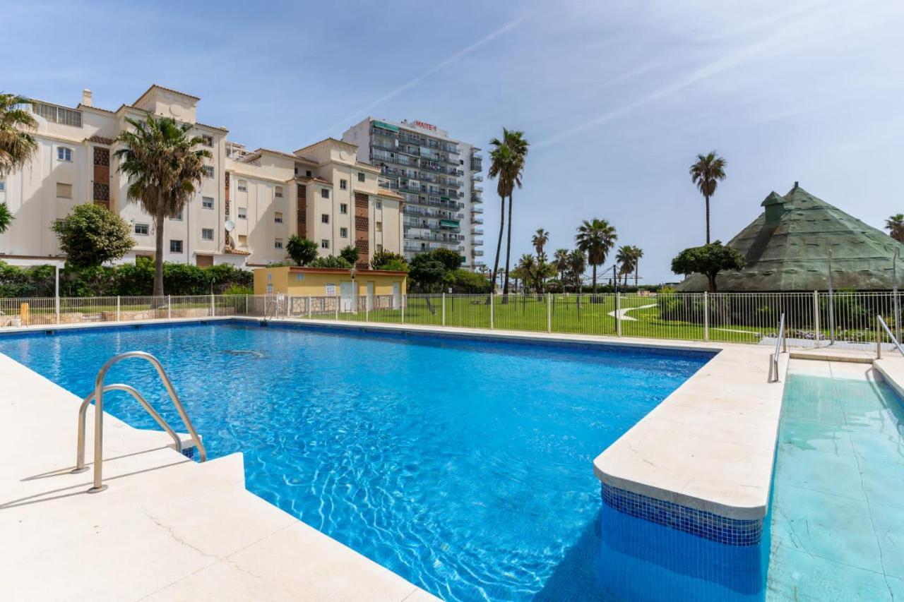 Апартаменти Mi Casa De La Playa -Estudio Frente Al Mar- Бенальмадена Екстер'єр фото